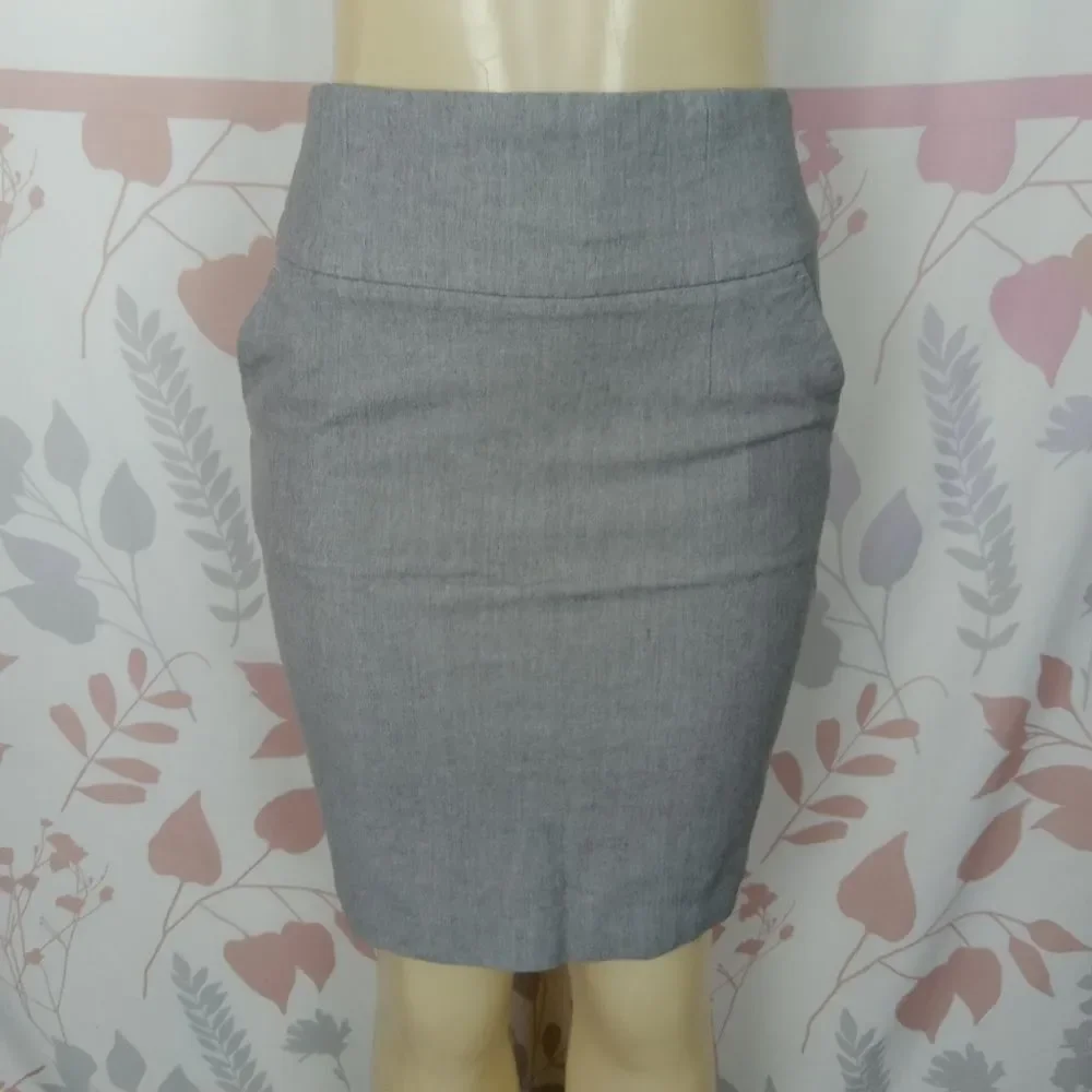 Banana Republic pencil skirt‎ size 2